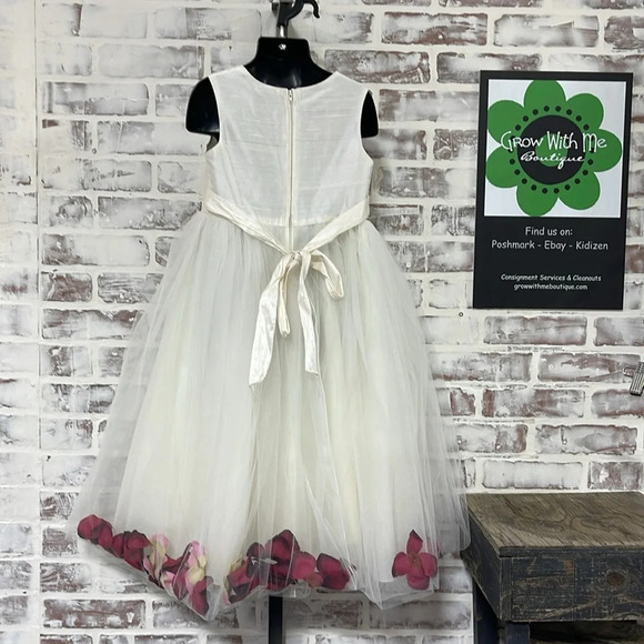 Kids dream flower pedal dress youth 5/6 - Picture 5 of 6
